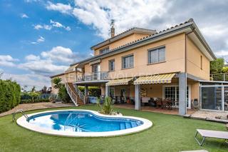 Casa a Bigues i Riells. Casa o chalet independiente en can barri,bigues i riells