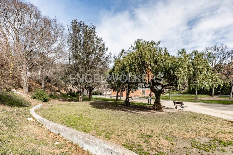 Foto 5ee78822-b085-4735-8cb3-2e72f07bea59. Terreno residenziale in Vallirana