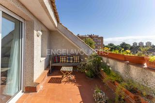 Casa a La Mallola. Apartamento con terrazas y vistas al mar