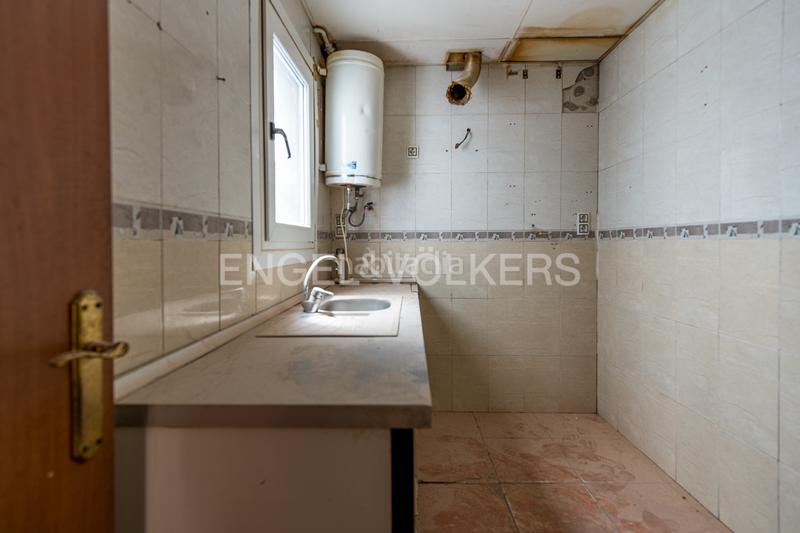 Foto 4afca27f-aa1b-48a8-8d9a-06a54861c03a. Apartamento inversión en el corazón en Raval Barcelona