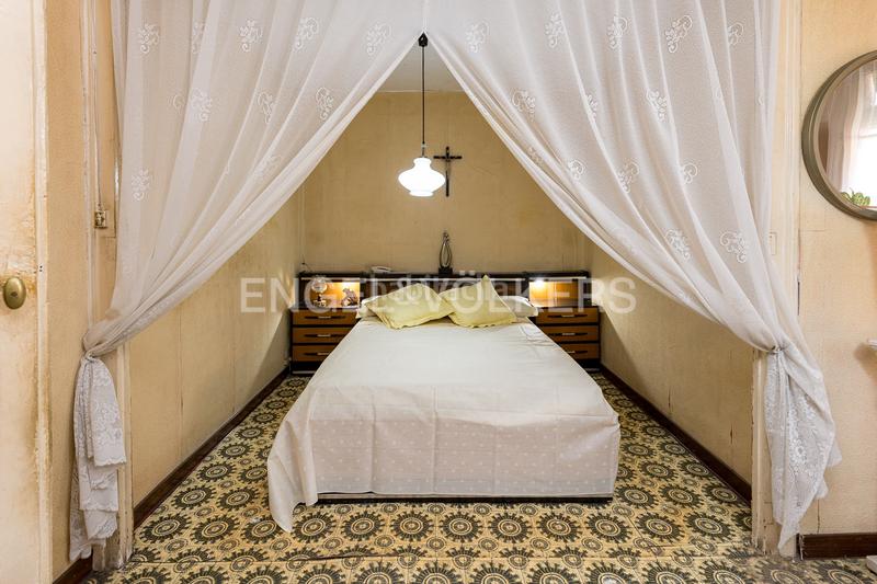 Foto e89ebb1d-4a20-40c6-a4f5-1ec54ce9a072. Apartamento inversión en el corazón en Raval Barcelona