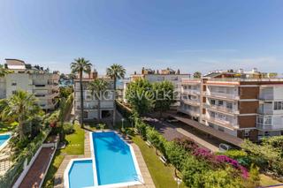 Apartament a Can Girona - Terramar - Vinyet. Exclusiva vivienda junto al mar en el vinyet