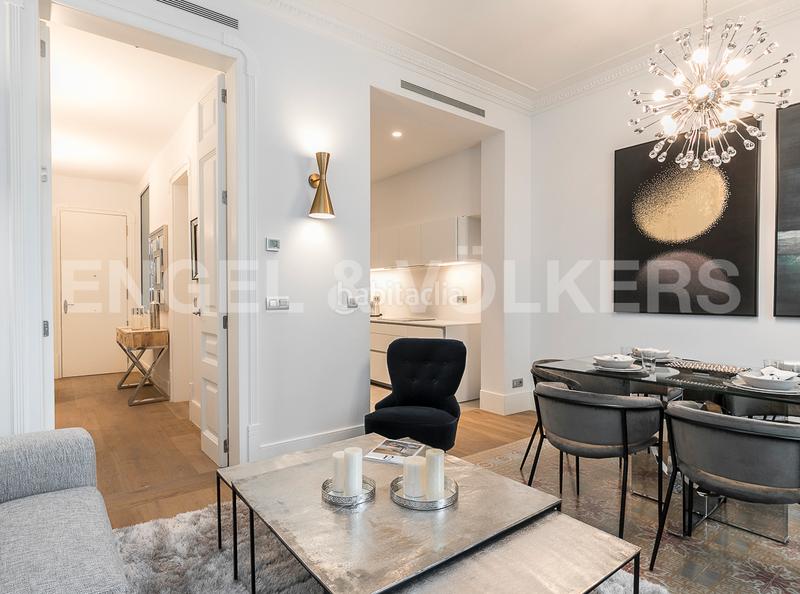 Foto 1a88c0cd-fe77-416d-b55a-4307a3e249cf. Alquiler apartamento fabuloso piso amueblado en balmes diagonal en Barcelona