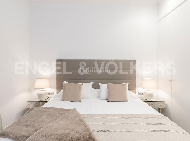 Foto 3eab84d5-0a69-4b08-a1f4-8b4760cf2d4f. Alquiler apartamento fabuloso piso amueblado en balmes diagonal en Barcelona