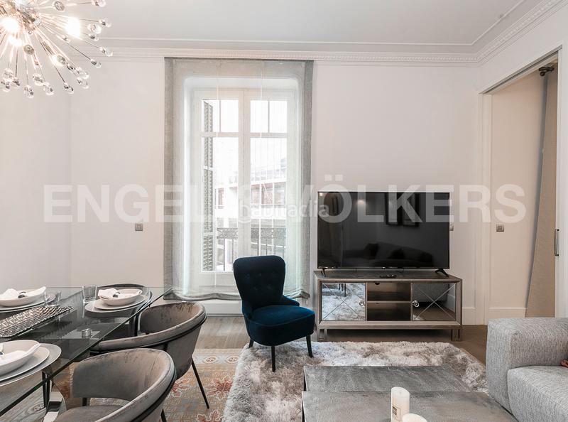 Foto 84358199-2623-4079-9f1a-a5560b2ea609. Alquiler apartamento fabuloso piso amueblado en balmes diagonal en Barcelona