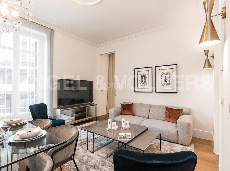 Foto c6f0a6ca-4765-4a44-8a8b-d6b63ae7532a. Alquiler apartamento fabuloso piso amueblado en balmes diagonal en Barcelona