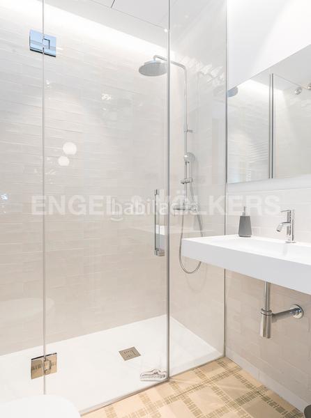 Foto c8d734c7-2c5a-4829-be27-d8b27673af3b. Alquiler apartamento fabuloso piso amueblado en balmes diagonal en Barcelona