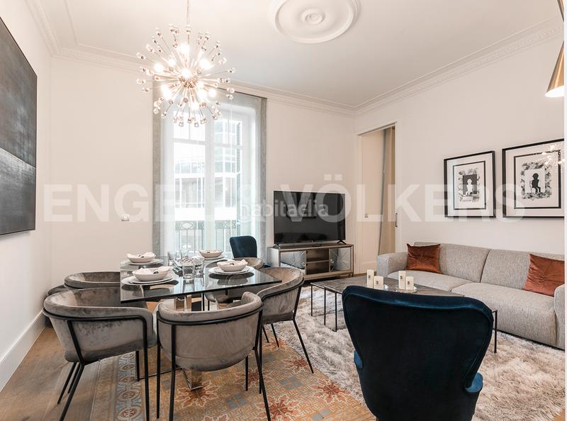 Foto d73a5f71-04e7-46c7-8a28-a036d9f36168. Alquiler apartamento fabuloso piso amueblado en balmes diagonal en Barcelona