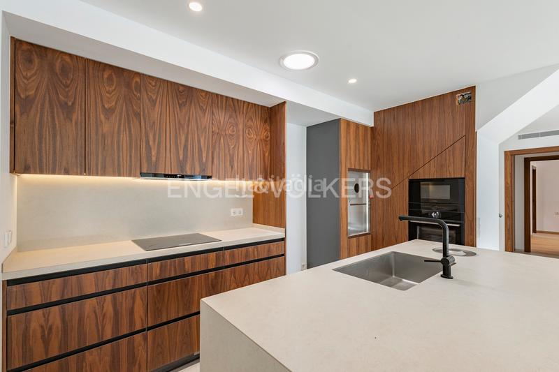 Foto c2d4759e-0630-4e0e-a781-af712fcceb5d. Dachwohnung mit heizung parking in Centre - Estació Sant Cugat del Vallès