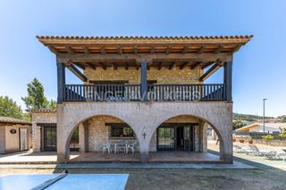 Maison à Montornès del Vallès. Excelente y moderna masía en montornès