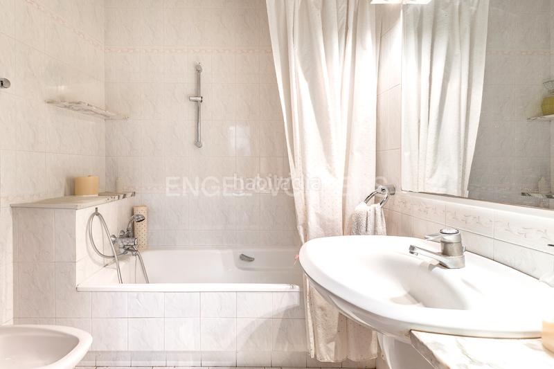 Foto dd00ea51-5f70-47de-95c5-35bbf0caa02e. Maison avec chauffage parking dans Torelló