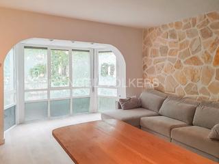 Rent Apartment in Ca n'Aurell. Piso temporal centro de terrassa.