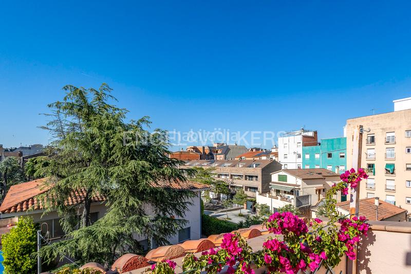 Foto b6edcfdf-5984-4191-a1a2-736bb4550fd1. Casa adossada amb calefacció a Font Verda Granollers