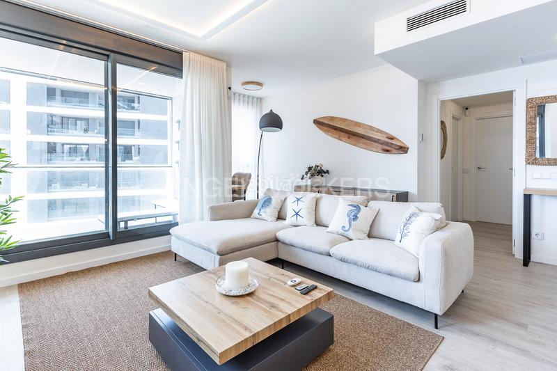 Foto 718e70b3-df8c-44d2-959b-c1a639ddd865. Alquiler apartamento espectacular piso temporal obra nueva frente al mar. en Badalona