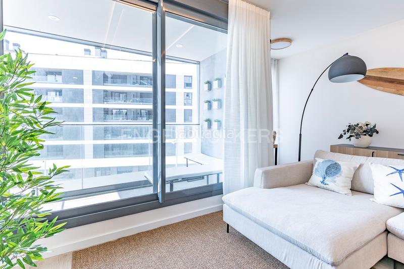 Foto a175a8ca-7f73-48b3-bd21-05fb50f8542c. Lloguer apartament amb calefacció aparcament piscina a Badalona