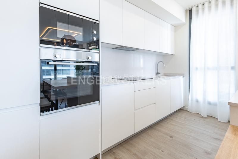 Foto e53be989-dc0f-490a-bfa2-b991dd068f25. Location appartement avec chauffage parking piscine dans Badalona