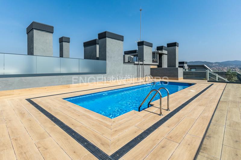 Foto 1b99ee9f-4d00-4a87-891a-225f8d68d3b8. Affitto piccolo appartamento con riscaldamento parcheggio piscina in Badalona