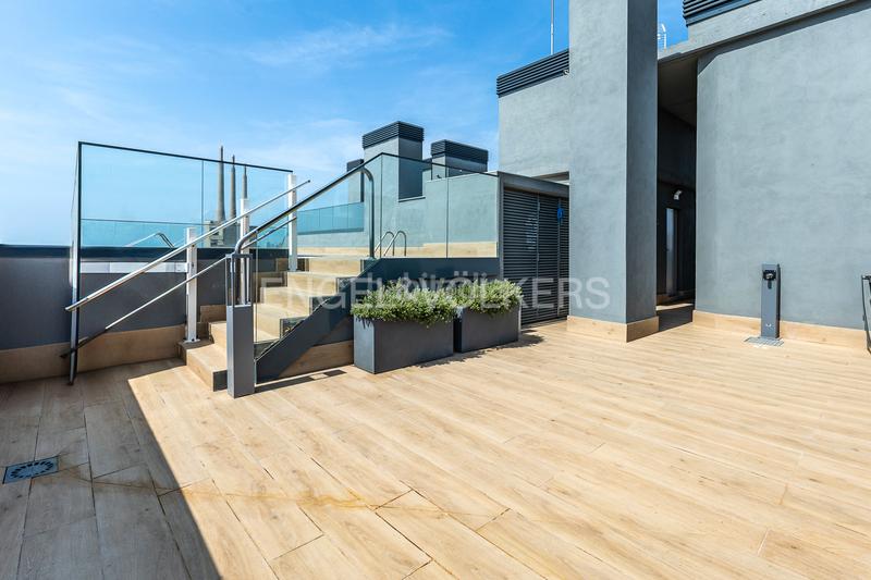 Foto bcb6f9f4-8b63-4d56-8d9c-e3f091465867. Affitto piccolo appartamento con riscaldamento parcheggio piscina in Badalona