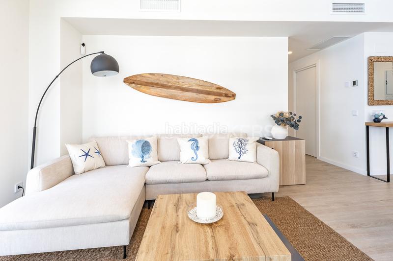 Foto 23f7d081-e0f9-47c2-9ec6-0f9b1b98f94f. Alquiler apartamento espectacular piso temporal obra nueva frente al mar. en Badalona