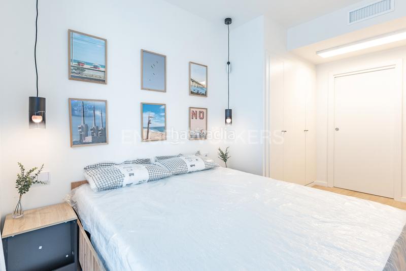 Foto 301f6b22-5e07-41d3-a455-317509e2c187. Alquiler apartamento espectacular piso temporal obra nueva frente al mar. en Badalona