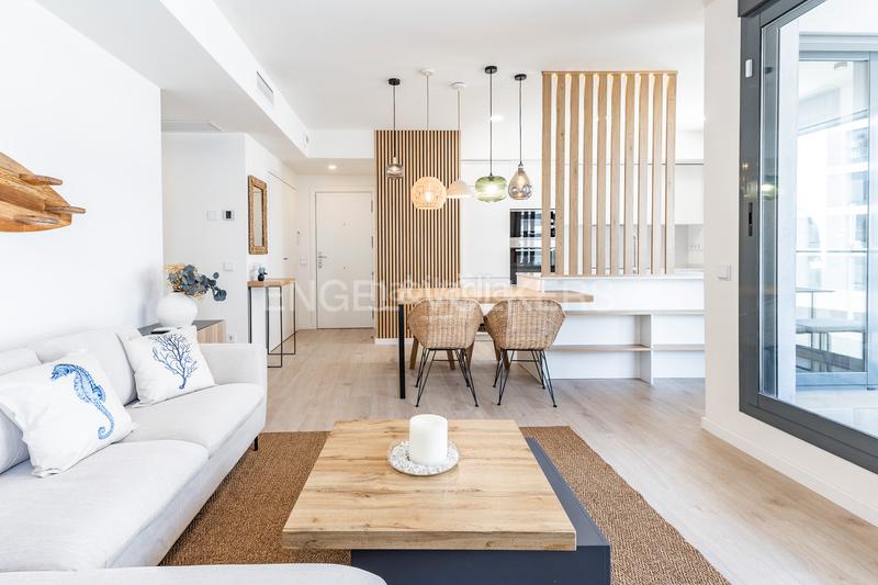 Foto 4dbfa2fe-665d-4500-80d3-4886f5666fec. Alquiler apartamento espectacular piso temporal obra nueva frente al mar. en Badalona