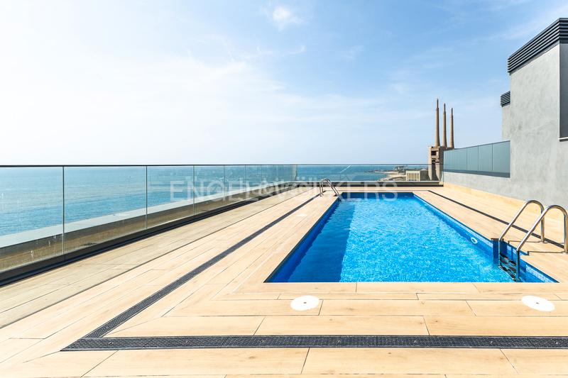 Foto c746b7f3-ec72-445d-a0e8-d4f5bc644b3e. Alquiler apartamento espectacular piso temporal obra nueva frente al mar. en Badalona