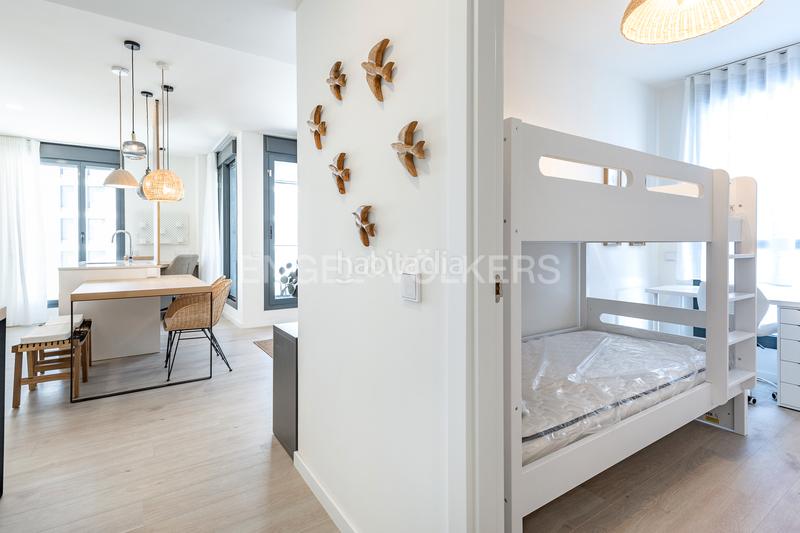 Foto ede838f1-6641-4174-a356-3bc383cac35e. Alquiler apartamento espectacular piso temporal obra nueva frente al mar. en Badalona