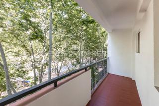 Appartement à La Verneda - La Pau. Piso recien reformado con balcón