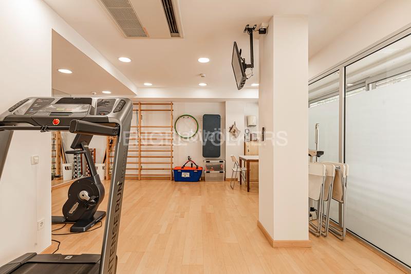 Foto e2452f1e-939a-4c85-8de5-4b8692a49ae5. Alquiler apartamento  exclusivo temporal con servicios de alta gama en eixample en Barcelona