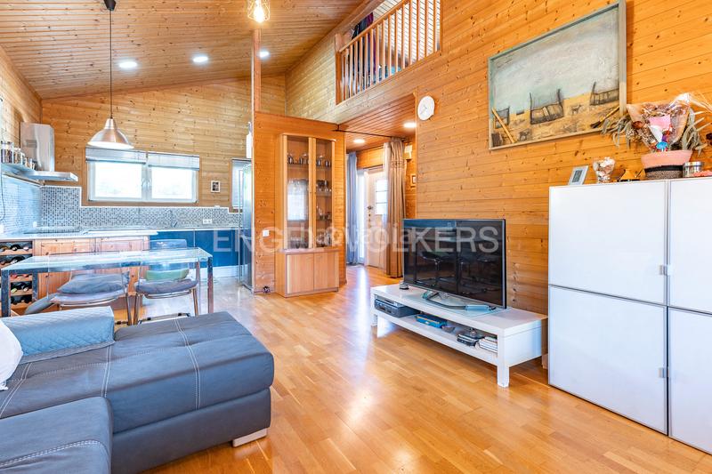 Foto 1a442b85-b0e8-4b56-83a4-bd8f40b26705. Maison avec chauffage dans Els Canons - Les Orioles - Can Paulet Sant Boi de Llobregat