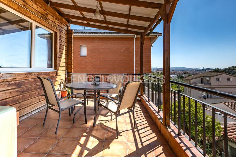 Foto 6ce2dcee-379e-4400-ab06-5921ba849b6c. Maison avec chauffage dans Els Canons - Les Orioles - Can Paulet Sant Boi de Llobregat