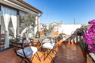 Casa a Ocata. Casa modernista a pasos de la playa