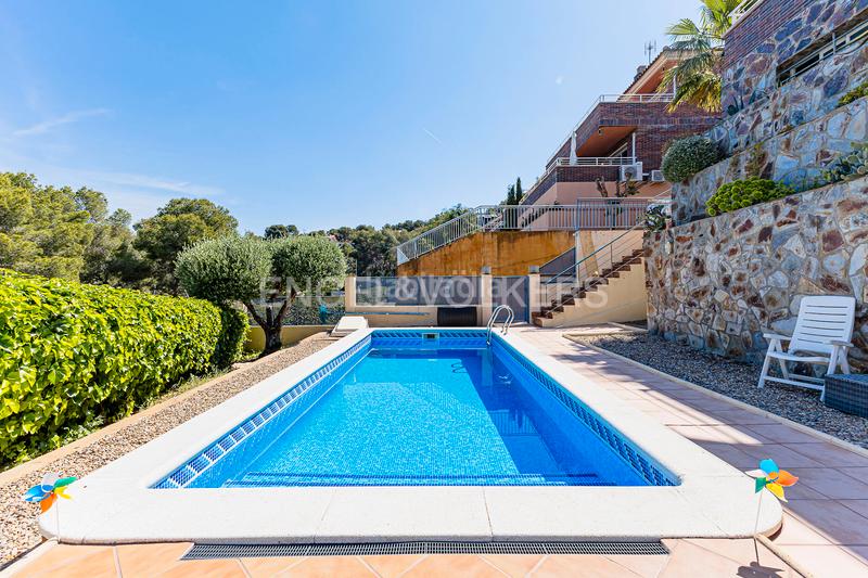 Foto 3dded12f-e99b-4e75-875c-8684940ee16e. Casa con riscaldamento parcheggio piscina in La Mora Tarragona