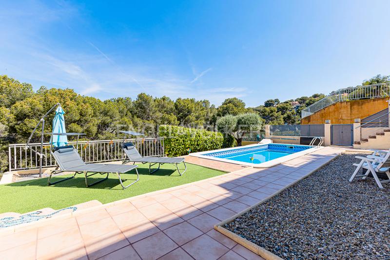 Foto 745efe40-3354-4e02-98d7-bf722e67bf06. Casa con riscaldamento parcheggio piscina in La Mora Tarragona