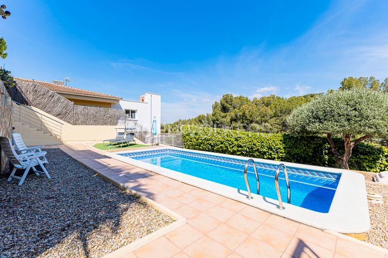 Foto a8523ae1-c8a6-48b9-92bc-6cab2a18c60a. Casa con riscaldamento parcheggio piscina in La Mora Tarragona