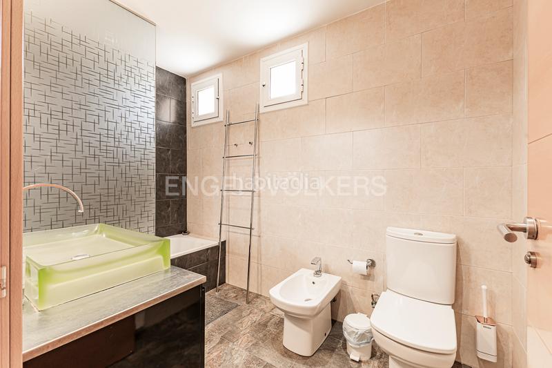 Foto a889b96f-798f-445e-a9dd-e0d79e012119. Casa con riscaldamento parcheggio piscina in La Mora Tarragona