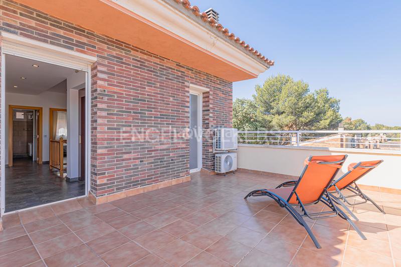 Foto cc86fd2d-b426-47f7-8a15-a1b6539bbf3d. Casa con riscaldamento parcheggio piscina in La Mora Tarragona