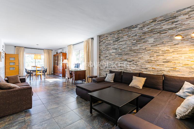 Foto f5654a50-1404-472f-b7e1-4b5b48ba83e1. Casa con riscaldamento parcheggio piscina in La Mora Tarragona