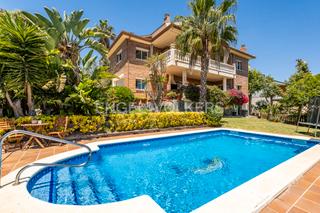 Casa a Mas Trader-Corral d´En Tort-Corral d´En Cona. Impresionante residencia en cubelles un oasis de privacidad, con