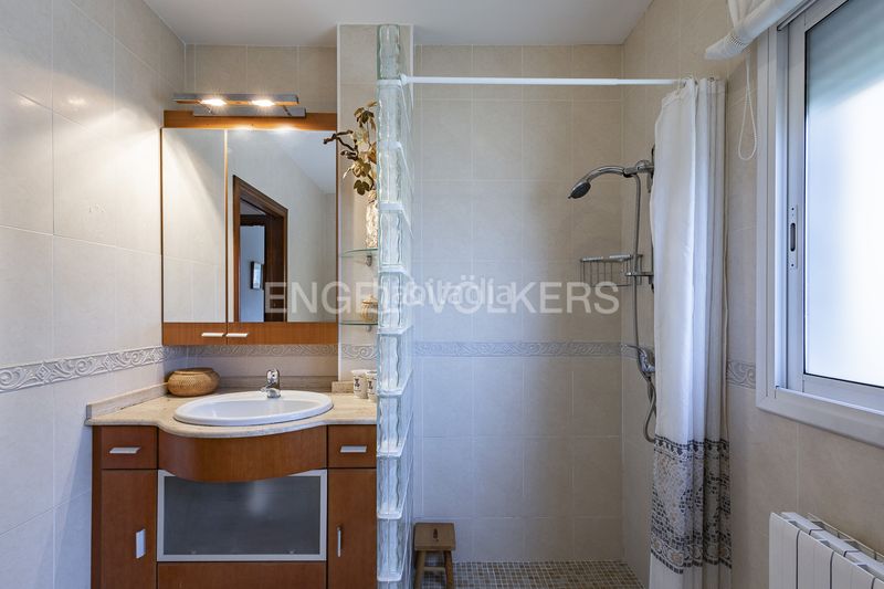 Foto 070b8a04-3ac2-43ca-ba92-da7a705c516f. Casa amb calefacció aparcament piscina a Mas Trader-Corral d´En Tort-Corral d´En Cona Cubelles