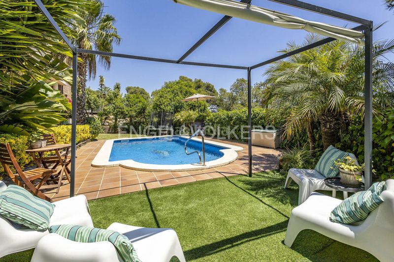 Foto ad070116-2ebe-46c6-8e10-ebc92082392a. Casa amb calefacció aparcament piscina a Mas Trader-Corral d´En Tort-Corral d´En Cona Cubelles