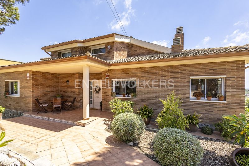 Foto d4c90779-c6c8-4b2e-9b37-2d646ad81d02. Casa amb calefacció aparcament piscina a Mas Trader-Corral d´En Tort-Corral d´En Cona Cubelles