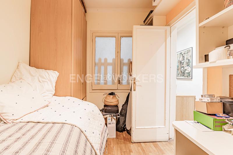 Foto affd301d-6d86-419f-bfce-c17833250328. Piccolo appartamento con riscaldamento parcheggio in Barcelona