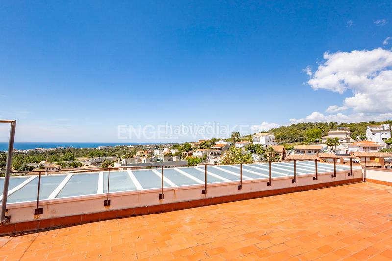 Foto dd148f45-2a36-4210-b344-a501c6828bb3. Casa amb calefacció aparcament piscina a Levantina - Montgavina - Quintmar Sitges