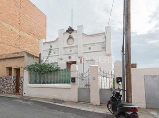 Location Mas à La Clota. Villa en horta en plena naturaleza en el centro de barcelona
