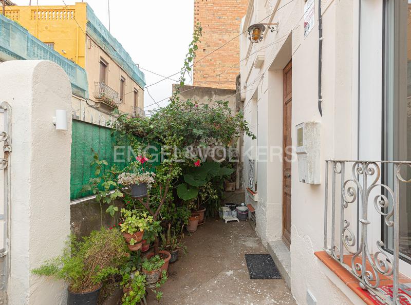 Foto ee7bc616-1db3-4c1c-a84a-17cf81b9f67a. Alquiler masía villa en horta en plena naturaleza en el centro en Barcelona