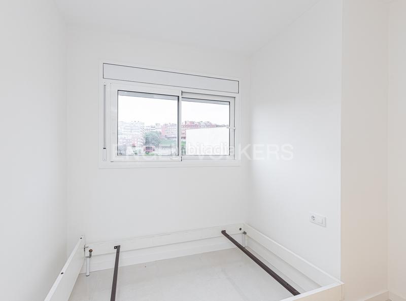 Foto 3d29a73a-ea92-4610-afbc-678f9ee97719. Location mas avec chauffage dans La Clota Barcelona