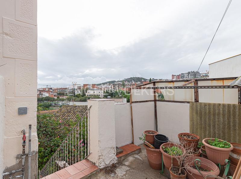 Foto 73a14447-a736-492f-86f5-a373c612dc75. Location mas avec chauffage dans La Clota Barcelona