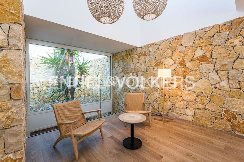 Foto 0738992e-e001-4c0b-a528-36815d654c18. Casa amb calefacció aparcament piscina a Vallpineda-Santa Bàrbara Sitges