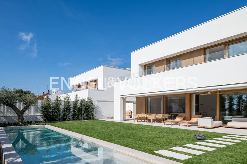 Foto 58e580c3-702c-441a-9930-07467f3b263e. Casa amb calefacció aparcament piscina a Vallpineda-Santa Bàrbara Sitges